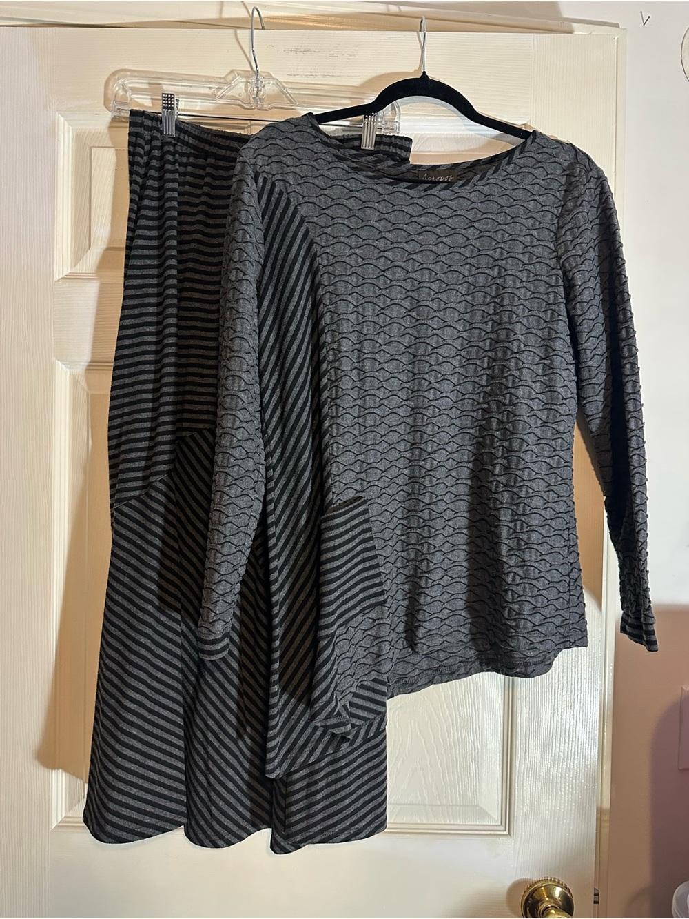 Apropos Women’s Gray Textured Long Sleeve Top & Striped Skirt Set